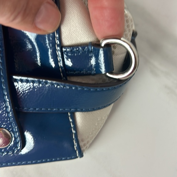 AUTHENTIC COACH Patent and Cloth bag. Missing shoulder strap. 2 stains. NWOT - Picture 11 of 11